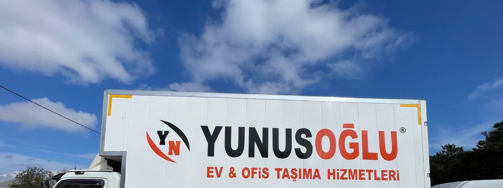 Yunusoğlu Nakliyat logolu nakliye kamyonu, İstanbul Anadolu Yakası